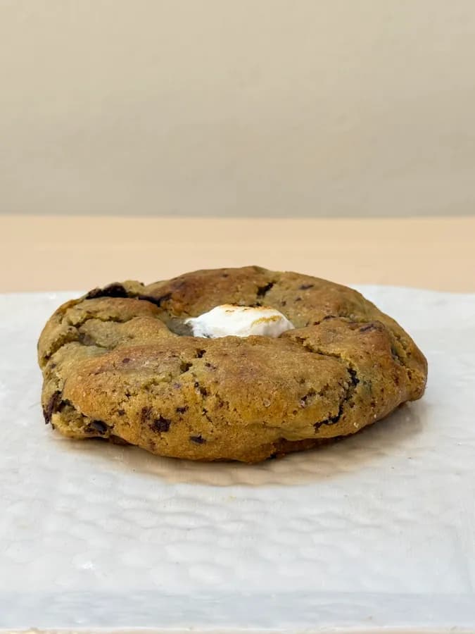 Cookie de malvaviscos y chocolate