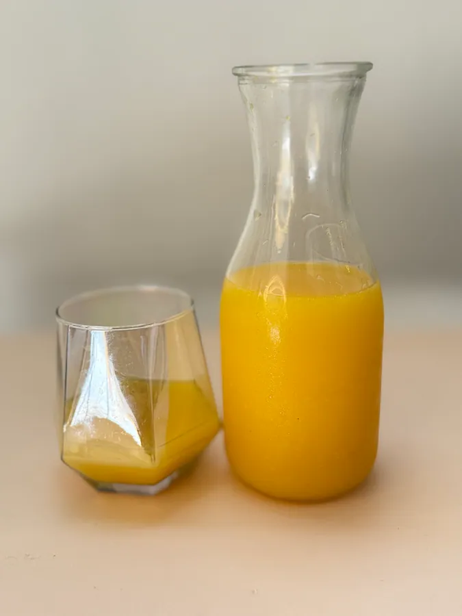 Jarra de jugo de naranja